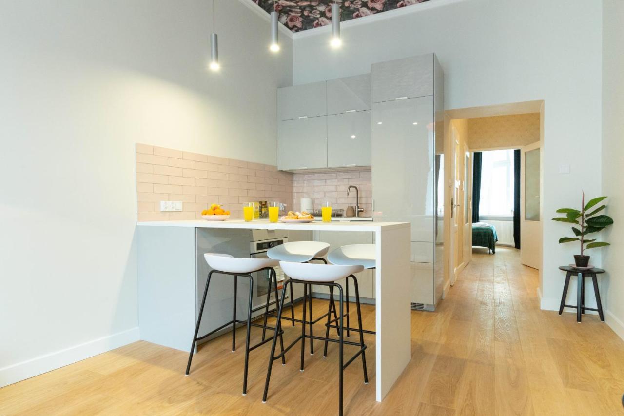 Glamorous And Brand New 2 Bedroom Krakow Exterior photo